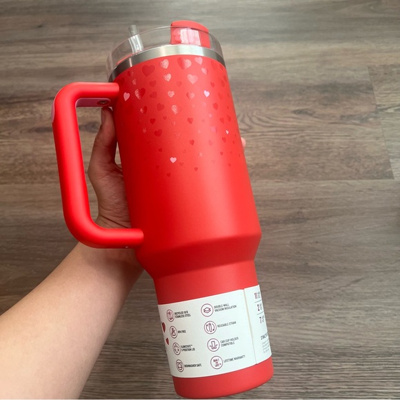 NWT Stanley Valentine’s Day Flowstate Quencher 40oz Tumbler – Ruby Roses - Picture 6 of 8